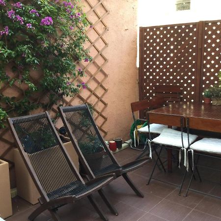 Chambre 1 Personne Avec Terrasse Centre Ville Marseille 3 Nuits Min , Femme Uniquement Exteriör bild